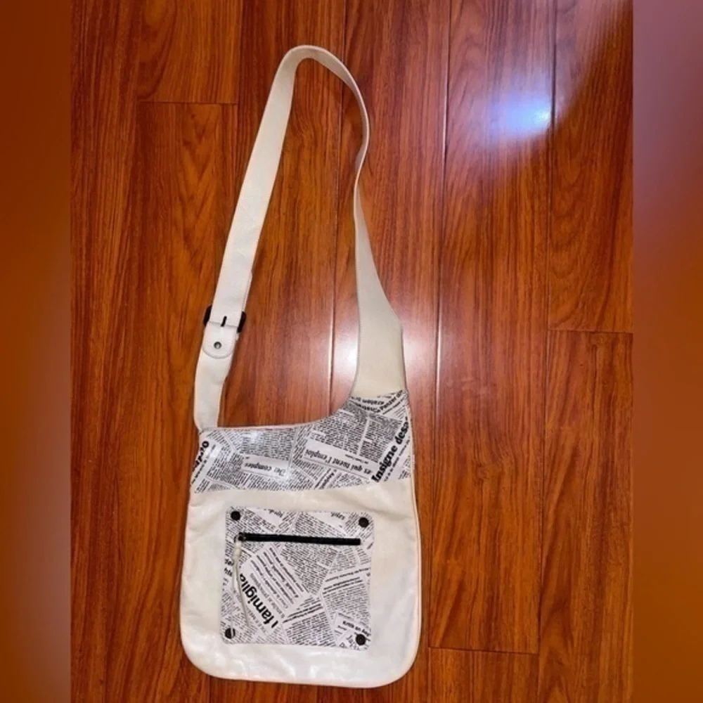 Maurizio Taiuti gazette newspaper purse crossbody bag made in Italy - Picture 2 of 12